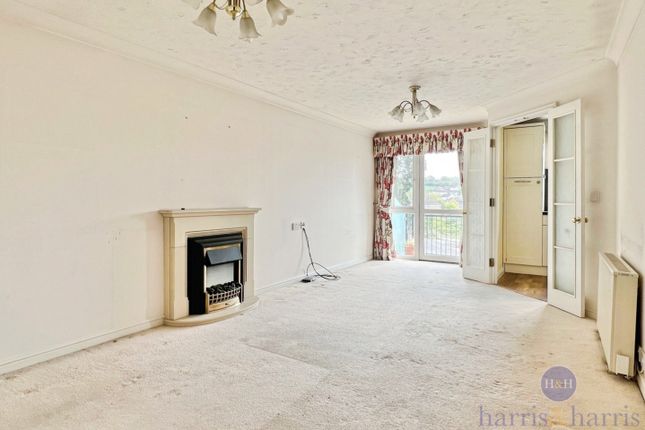 36 Minster Court, West Street, Axminster photo 2