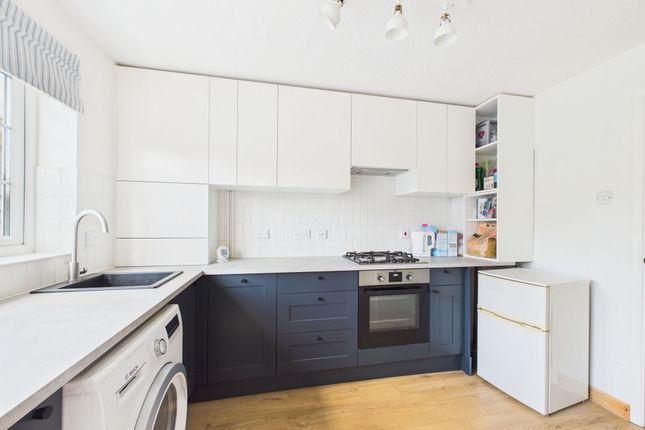 7 Hudpool, Huntingdon photo 2