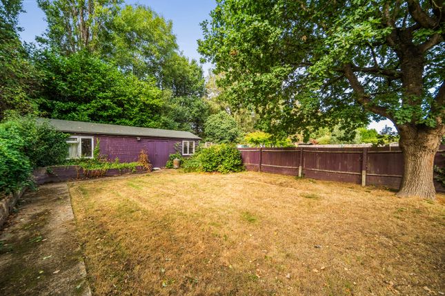144, Nutfield Road, Redhill photo 2