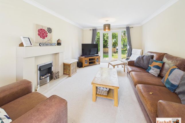 4, Peart Grove, Ipswich photo 2