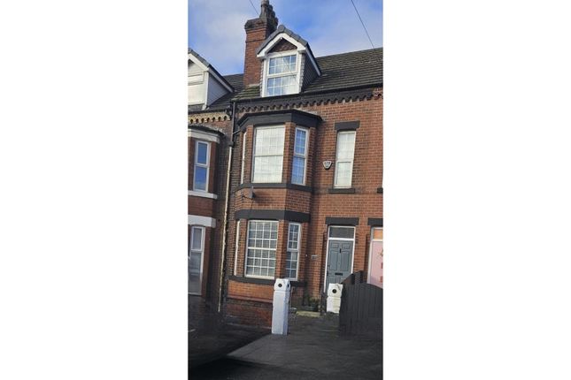 Thumbnail Terraced house to rent in Weaste Lane, Salford