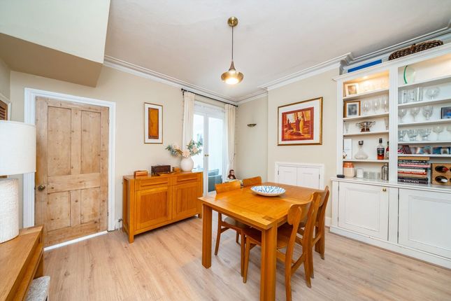 32, Effra Road, London photo 4