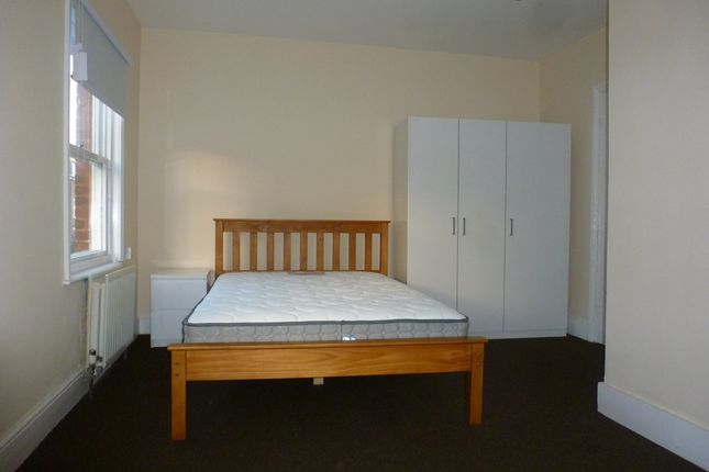 Room To Rent In Albert Road Tonbridge Tn9 Zoopla