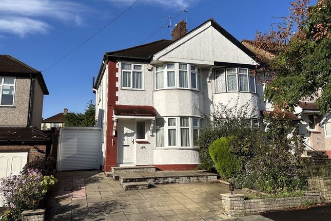 Thumbnail Terraced house for sale in Weirdale Avenue, London