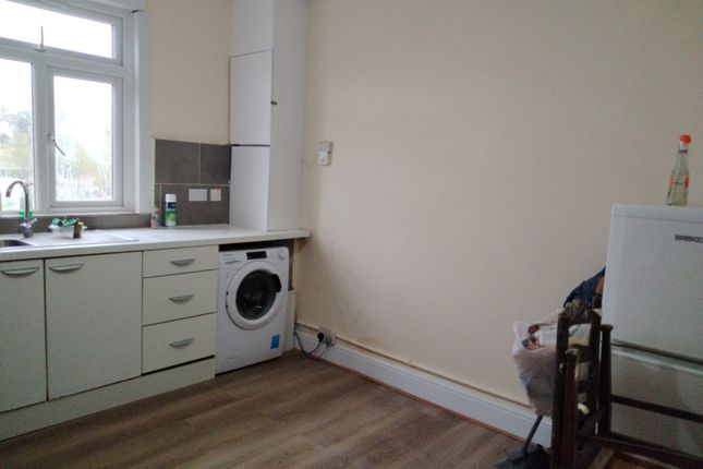 279, Northolt Road, South Harrow photo 3
