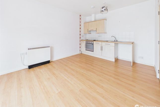 Newton Court, 17, Treleigh Avenue, Redruth photo 3