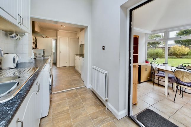 87 High Street, Milton-under-Wychwood photo 4