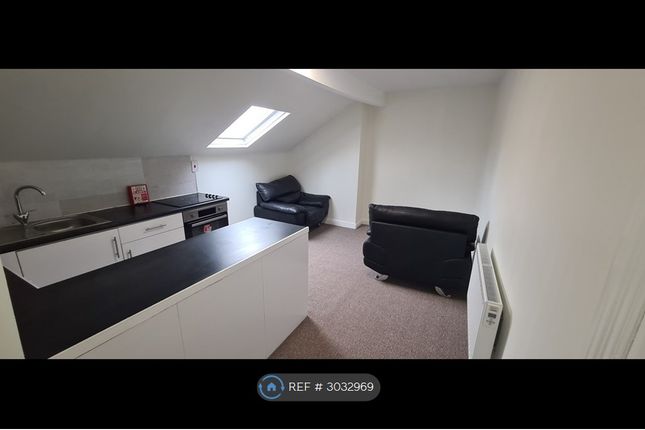 Flat, Roman Place, Roundhay photo 2