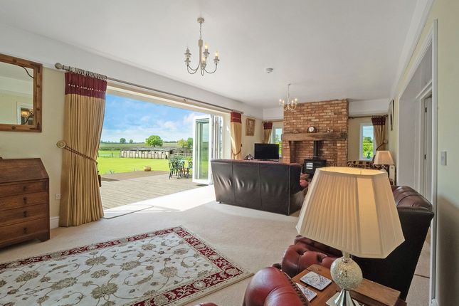 Detached house for sale in Bosworth Road Wellsborough Nuneaton, Warwickshire