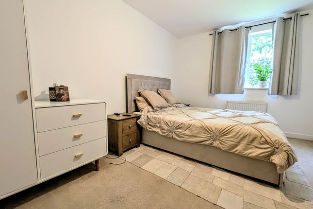 54, Royal Drive, Bordon photo 5