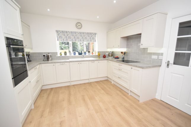 4, Turnpike Rise, Whitchurch photo 3