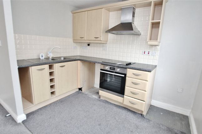 45, Howard Court, Knaphill photo 2