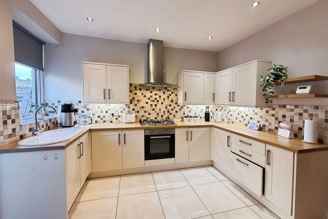 4 Hambledon View, Burnley photo 5