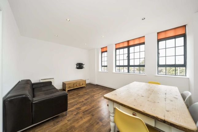 Flat for sale in Alexandria Road, London