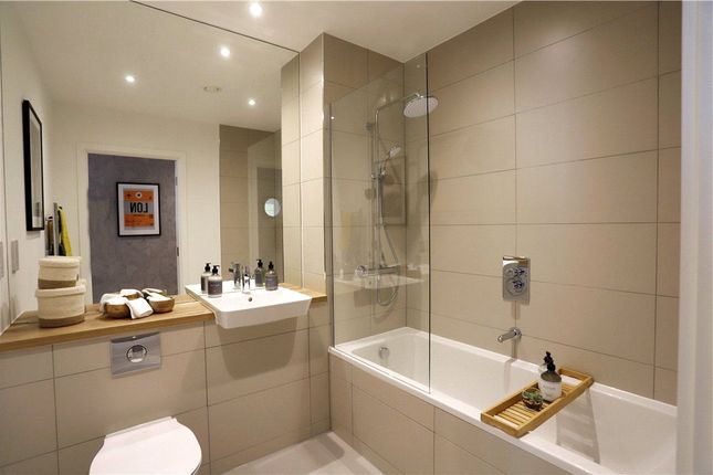 Apartment 57, 1 Station Road, London photo 4