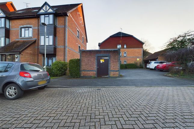 Studio for sale in Rowe Court, Grovelands Road, Reading