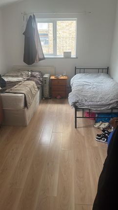 Thumbnail Terraced house to rent in Glyn Road, Homerton