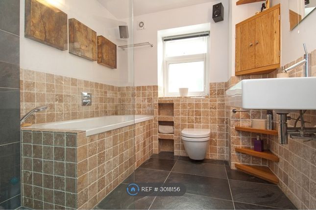 Flat, Fawley Road, London photo 5