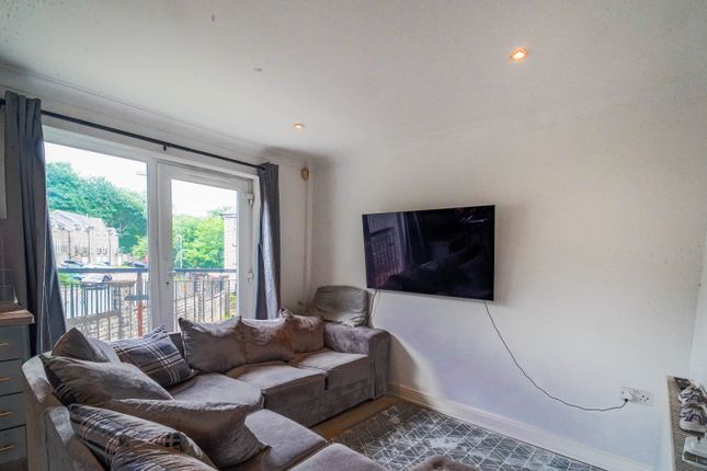 23, Acre Park, Bacup photo 4