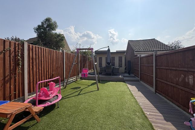 33, Drayton Way, Gloucester photo 4