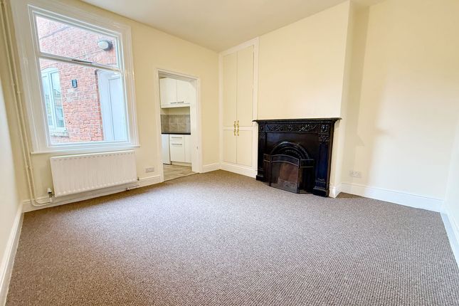 65, Manthorpe Road, Grantham photo 4