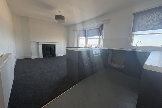 Flat 9, 91, Central Parade, Herne Bay photo 3