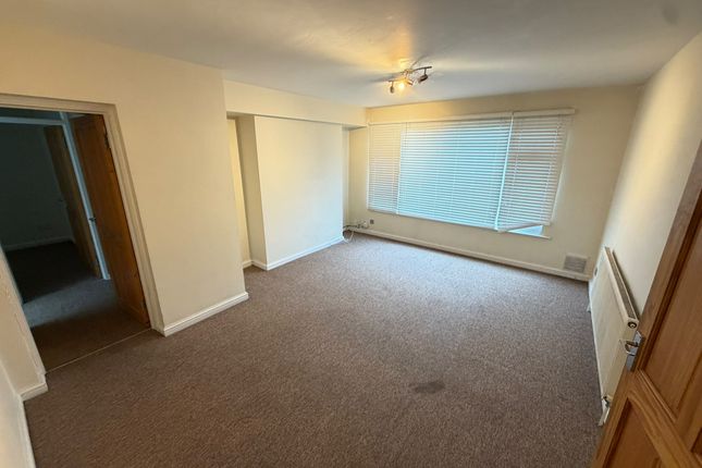 10 Studley Court, Studley Drive, Ilford photo 2