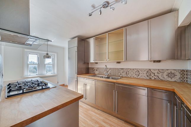 Flat 8,, 26 Guildown Road, Guildford photo 2