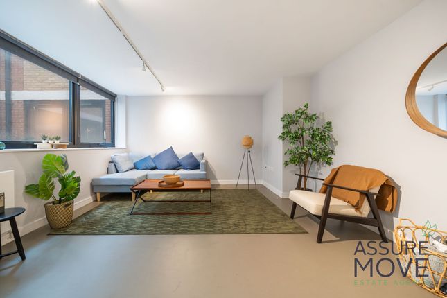 1-bed flat on F7 Vinny Court High Road, London, £275,000
