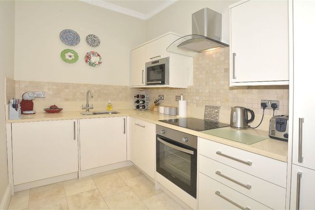 Second Floor Apt, 10 Great Pulteney Street, Bath photo 3