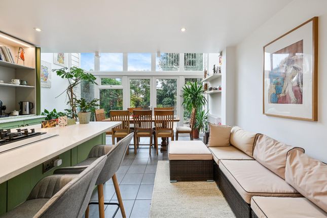 57, Revere Way, Ewell photo 4