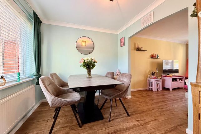 18, Barleycroft, Great Yarmouth photo 3