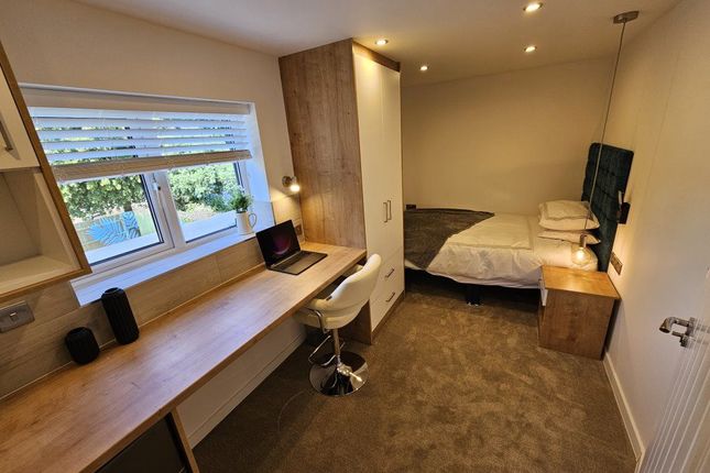 Room to rent in Room 4, Norburn, Bretton, Peterborough