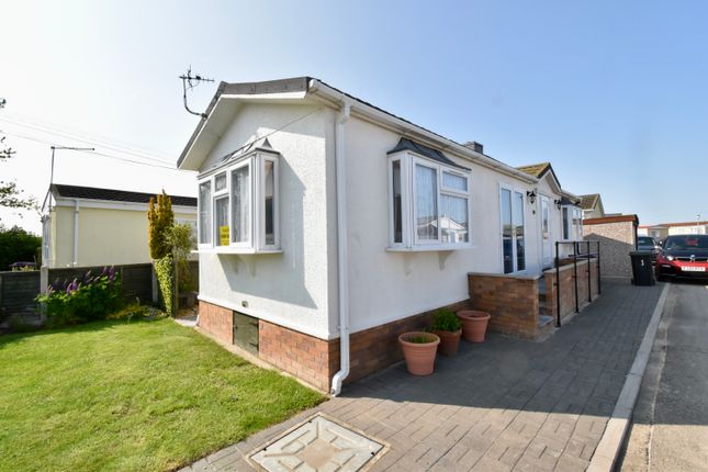 2-bed caravan on 1, Braemar Residential Park, Lincoln, £85,000