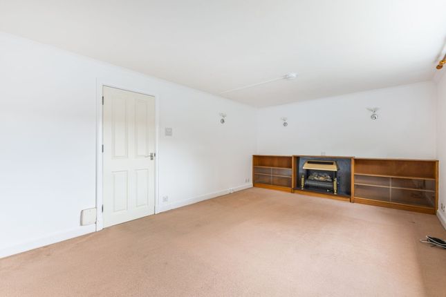 4 Trotsworth Court, Christchurch Road, Virginia Water photo 4