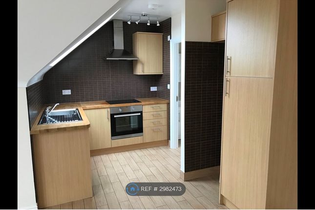 Flat A, Victoria Road, Ferndown photo 2