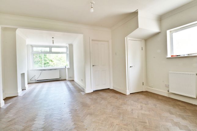 1 Brookend Road, Sidcup, Kent photo 2
