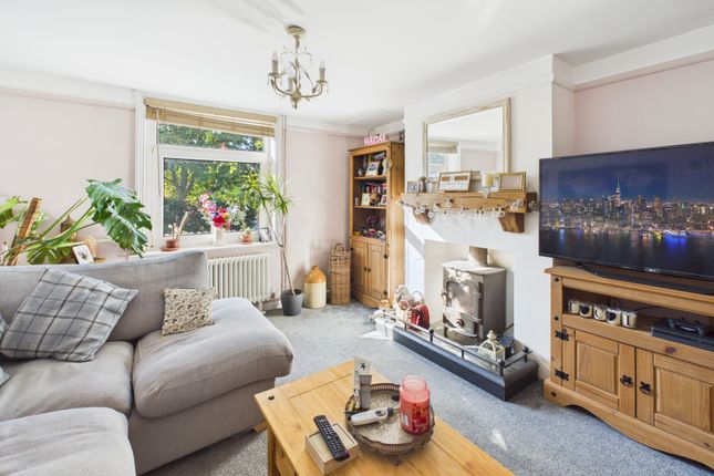 Lyn Cottage, High Street, Rattlesden photo 3