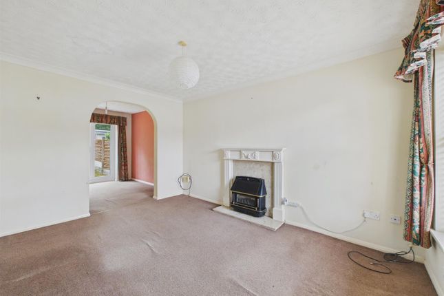 12, Spindle Road, Malvern photo 2