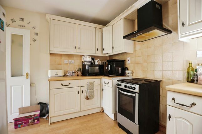 6, Gibbs Road, Banbury photo 2