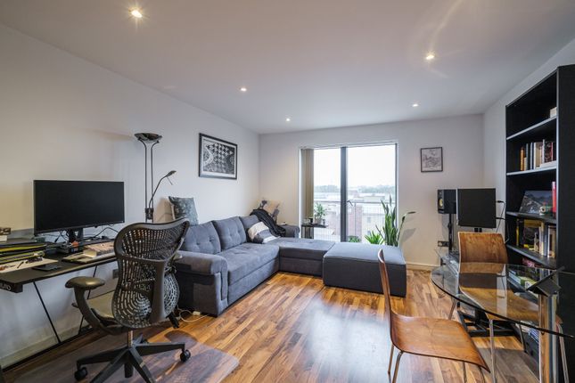 Thumbnail Flat to rent in Kings Quarter, Kings Cross