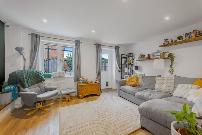 71, Theedway, Central Bedfordshire photo 4