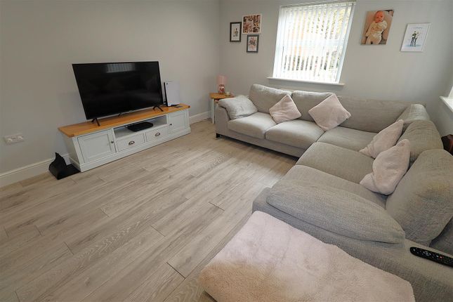 4, Conqueror Drive, Gillingham photo 3