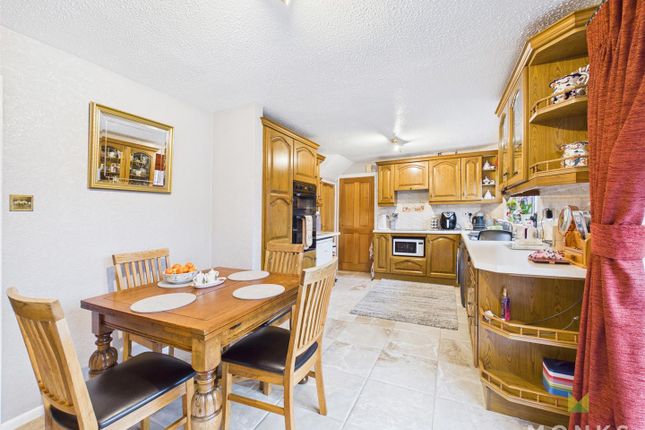 9, Preshenlle Lane, Oswestry photo 2