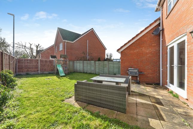 9, Green Acre Close, Thetford photo 2