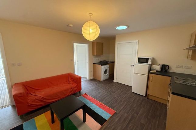 Apartment 3, Birch House, Broad Lane,, Huddersfield photo 3