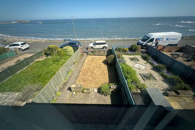 11, Beach Terrace, Newbiggin-By-The-Sea photo 3