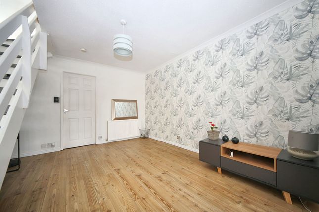 11 Knightscliffe Crescent, Wigan photo 3