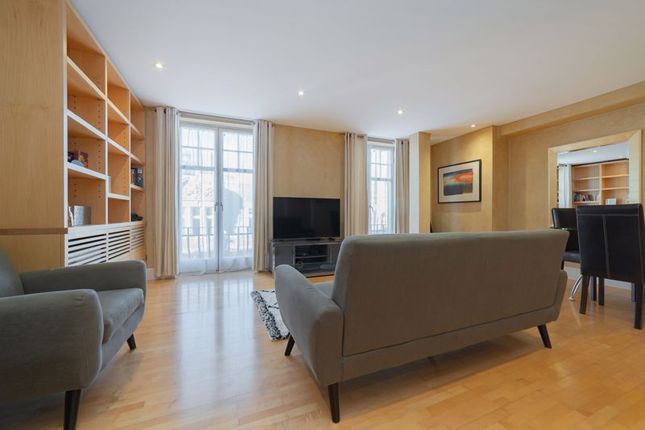 2-bed flat on 101, Clarendon Court, London, £880,000
