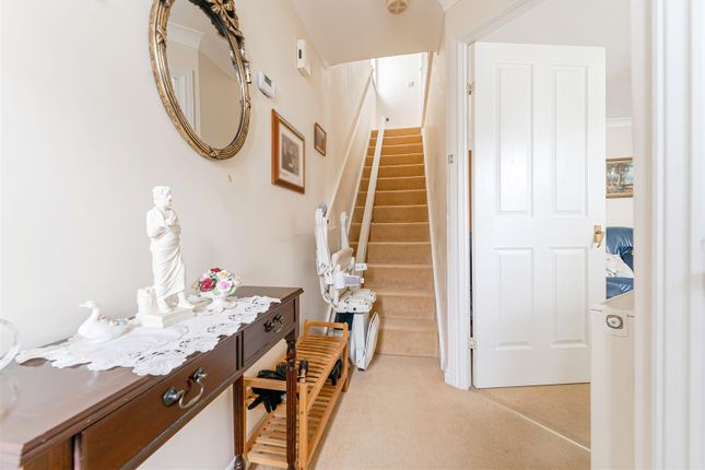 28, Myrtle Tree Crescent, Weston-Super-Mare photo 3